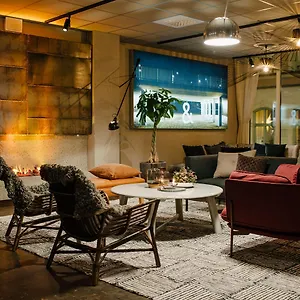 Hotel Western And